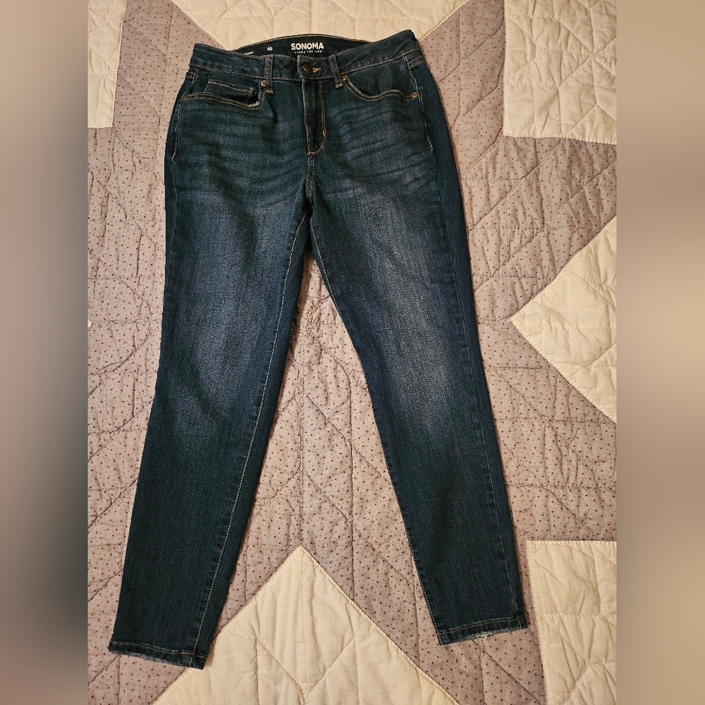 Sonoma Curvy Skinny Jeans - Size 8 Short